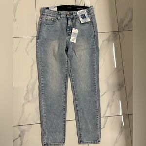 NWT curve appeal Jean